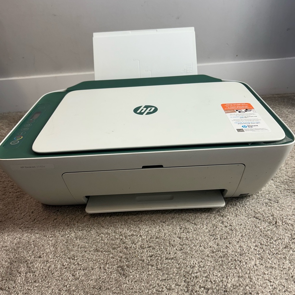 HP DeskJet 2742e Printer